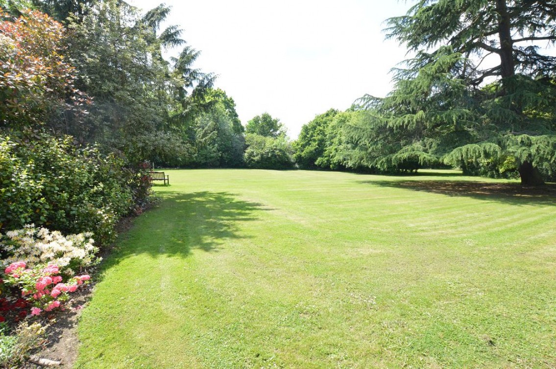 Highfield Manor, St Albans, AL4 0AN Abbey Estates