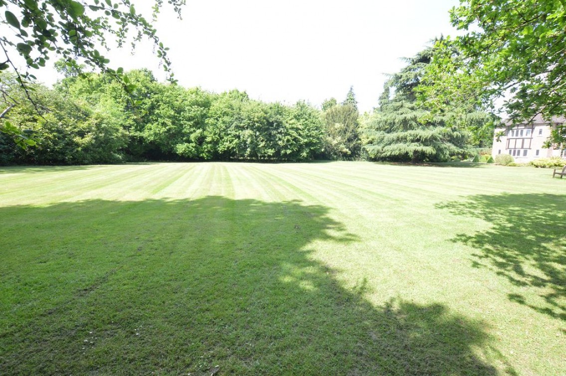 Highfield Manor, St Albans, AL4 0AN Abbey Estates